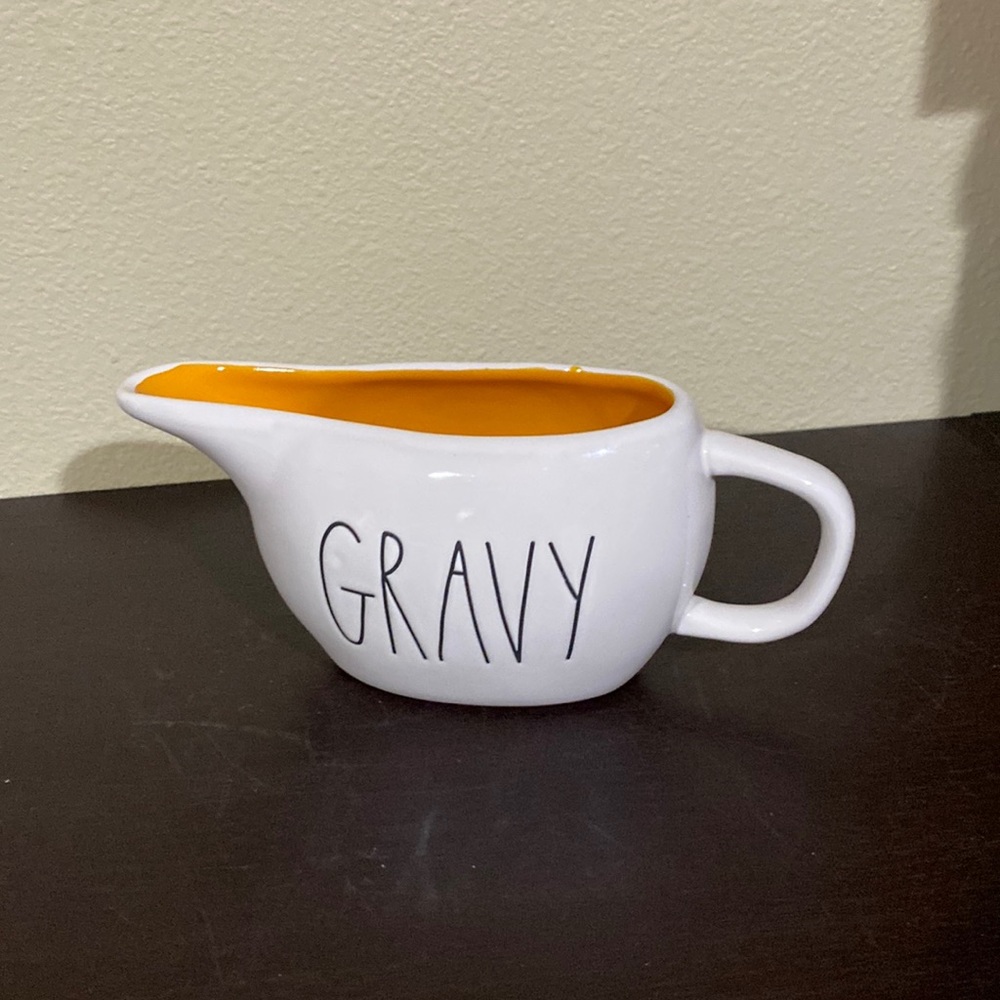 NWT Rae Dunn ceramic Gravy boat